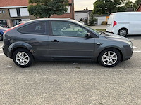 2005 ford focus personenauto - afbeelding 31 van  34