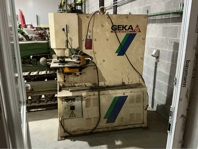 2005 geka puntlasmachine - afbeelding 6 van  13