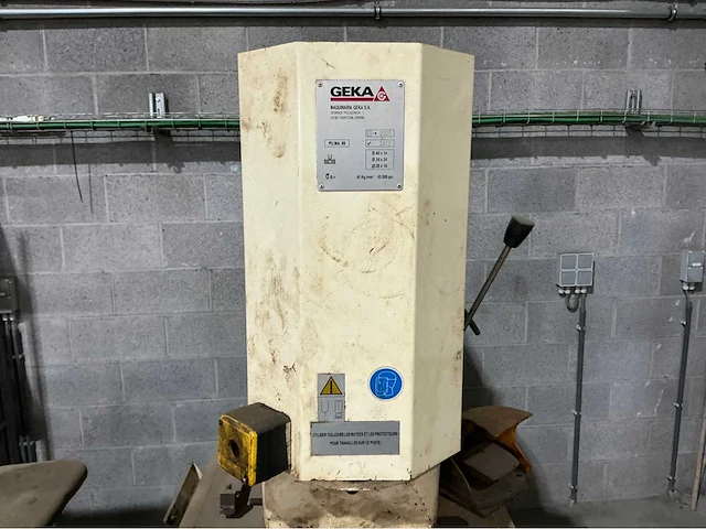 2005 geka puntlasmachine - afbeelding 8 van  13