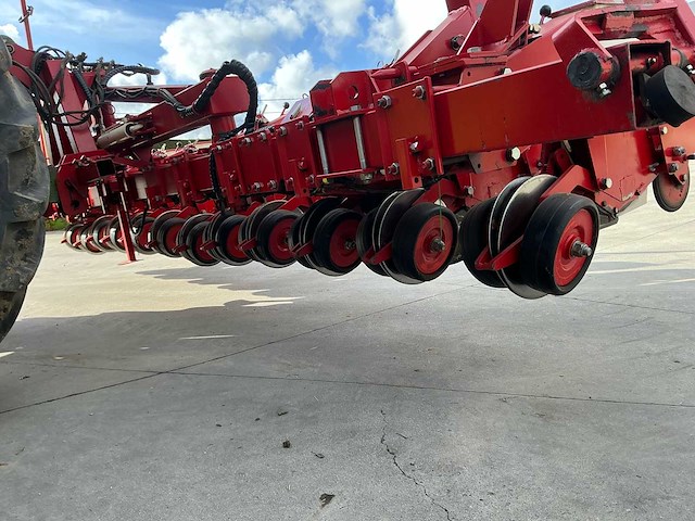 2005 gilles c-precis+ precisiezaaimachine - afbeelding 2 van  27