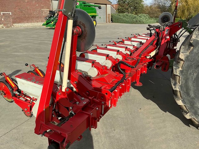 2005 gilles c-precis+ precisiezaaimachine - afbeelding 8 van  27