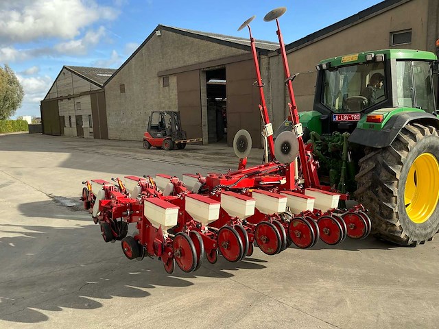 2005 gilles c-precis+ precisiezaaimachine - afbeelding 1 van  27