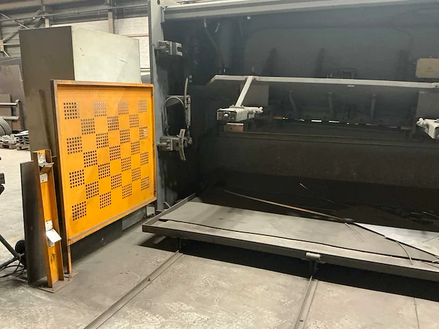 2005 haco hslx 3016 guillotineschaar - afbeelding 12 van  13