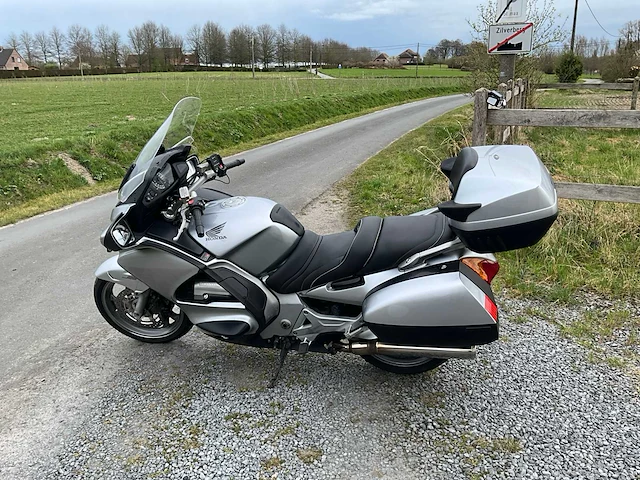 2005 honda st 1300a motorfiets - afbeelding 14 van  14
