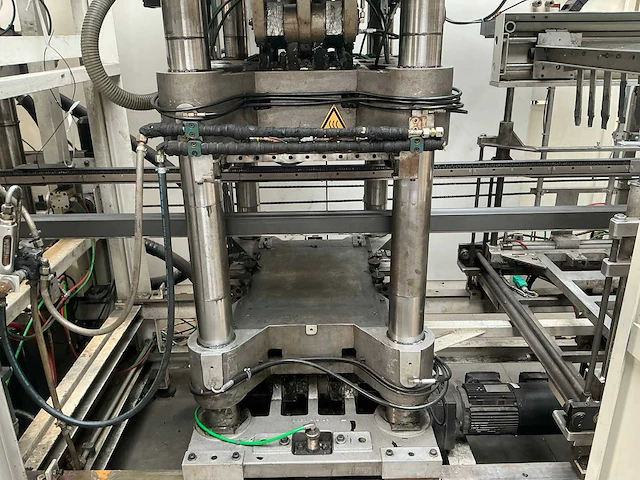2005 illig rdk 54 automatische rolgevoede thermovormmachine - afbeelding 7 van  18