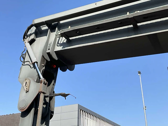 2005 kalmar drf 450 reachstacker - afbeelding 21 van  35
