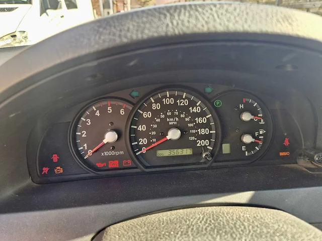 2005 kia sorento 4x4 - afbeelding 4 van  24