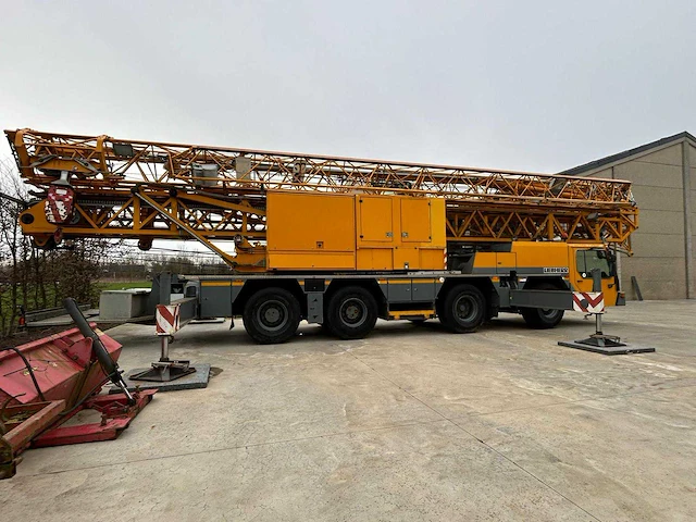 2005 liebherr umk 480 mobiele torenkraan - afbeelding 23 van  32