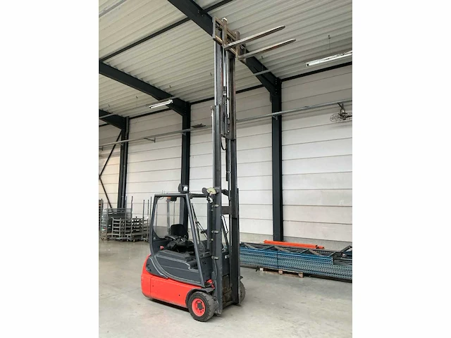 2005 linde e16c-02 vorkheftruck triplemast - afbeelding 7 van  14