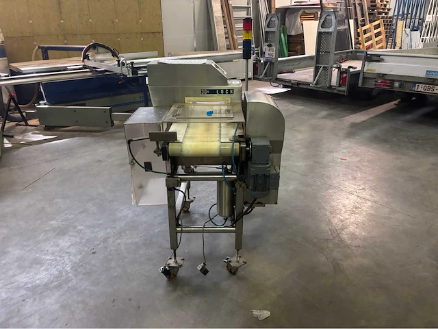 2005 lock met 30+ metaaldetector - afbeelding 7 van  15