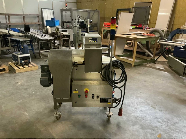 2005 lock met 30+ metaaldetector - afbeelding 1 van  15