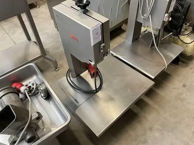 2005 mainca bm-2000 vleeszaagmachine - afbeelding 3 van  5
