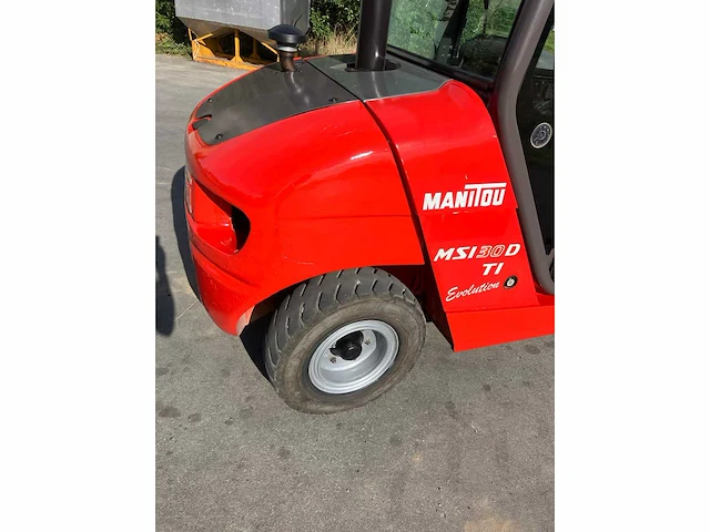 2005 manitou msi 35d s2e2 vorkheftruck met graafbak - afbeelding 40 van  68