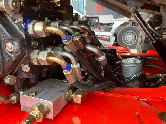 2005 manitou msi 35d s2e2 vorkheftruck met graafbak - afbeelding 60 van  68