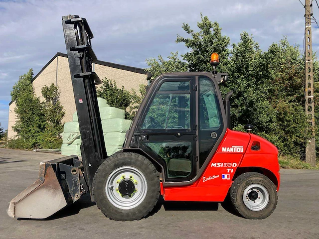 2005 manitou msi 35d s2e2 vorkheftruck met graafbak - afbeelding 66 van  68