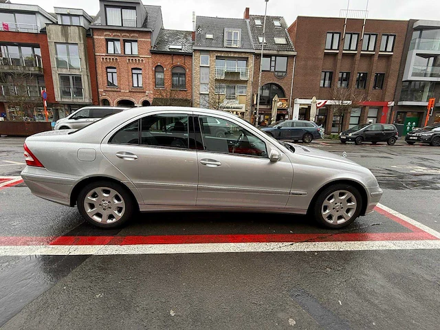 2005 mercedes-benz 200cdi personenauto - afbeelding 7 van  16