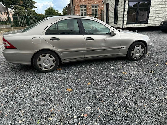 2005 mercedes-benz c200 cdi - afbeelding 17 van  22