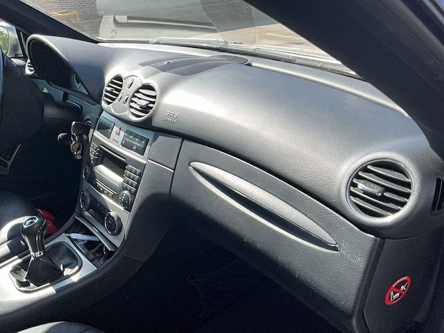 2005 mercedes-benz clk 220 cdi coupé - afbeelding 21 van  31