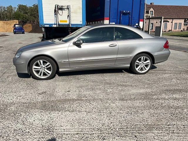 2005 mercedes-benz clk 220 cdi coupé - afbeelding 2 van  31
