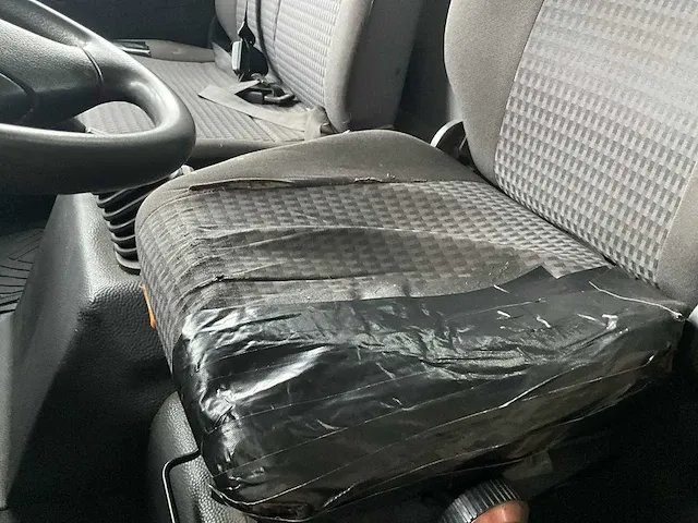 2005 nissan atleon - afbeelding 8 van  33