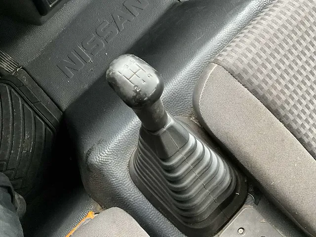 2005 nissan atleon - afbeelding 11 van  33