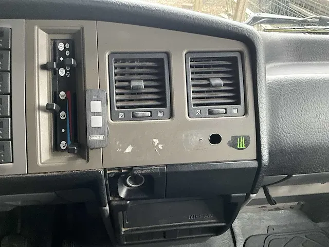 2005 nissan atleon - afbeelding 14 van  33