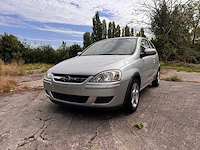 2005 opel corsa - personenauto - afbeelding 1 van  13
