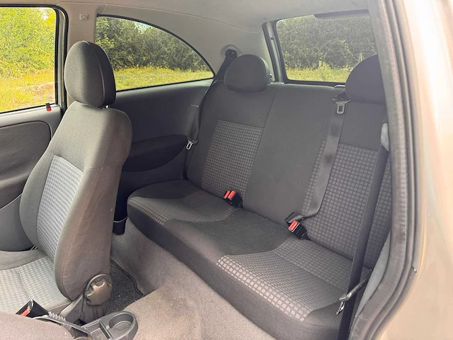 2005 opel corsa - personenauto - afbeelding 12 van  13