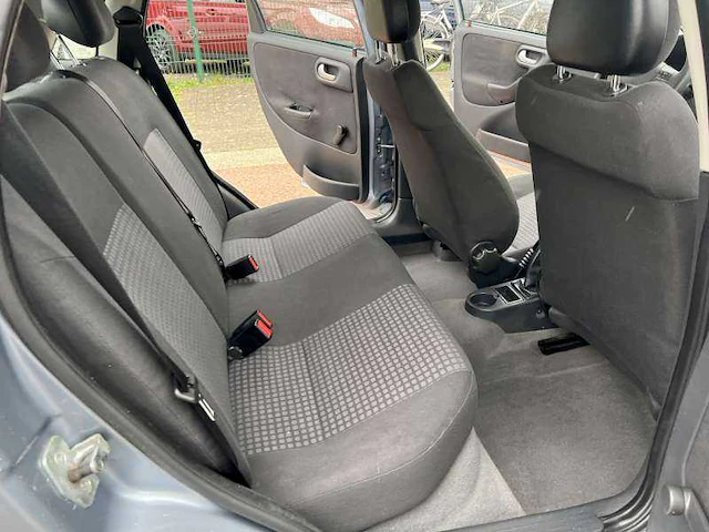 2005 opel corsa 1.2 benzine - afbeelding 18 van  29