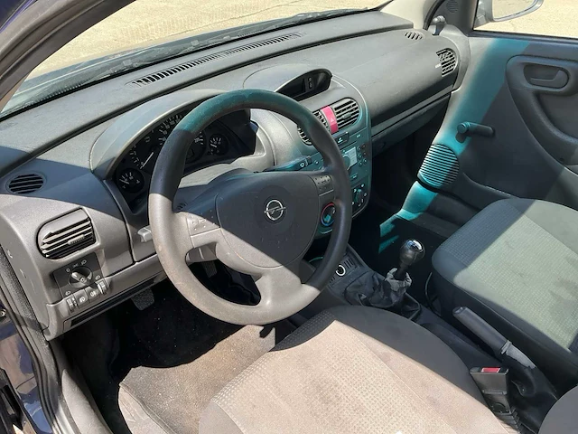 2005 opel corsa hatchback personenauto - afbeelding 2 van  15