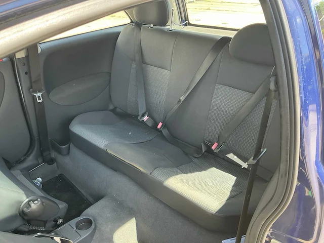 2005 opel corsa hatchback personenauto - afbeelding 5 van  15
