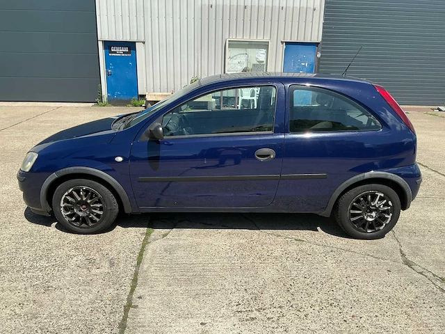 2005 opel corsa hatchback personenauto - afbeelding 8 van  15