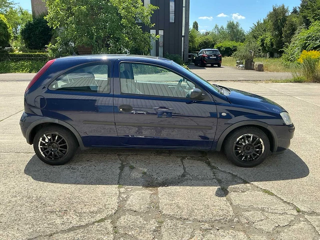 2005 opel corsa hatchback personenauto - afbeelding 12 van  15
