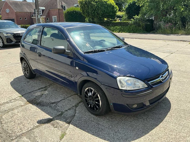 2005 opel corsa hatchback personenauto - afbeelding 13 van  15