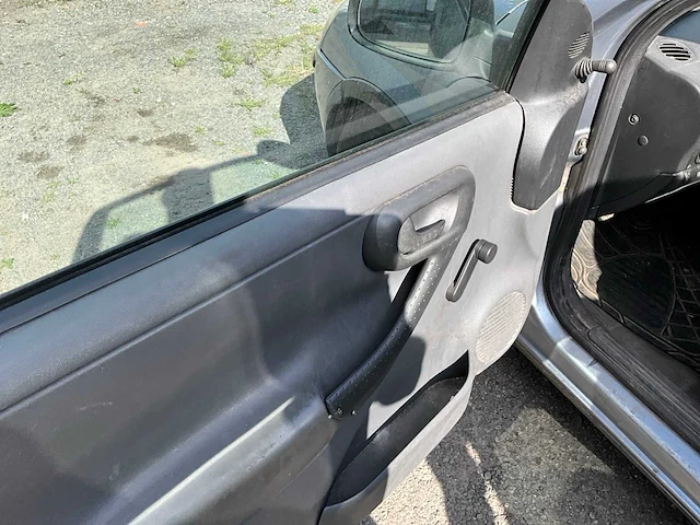 2005 opel corsa - afbeelding 16 van  27