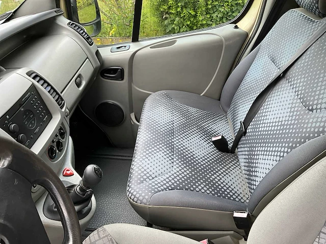 2005 opel vivaro bedrijfswagen - afbeelding 10 van  33
