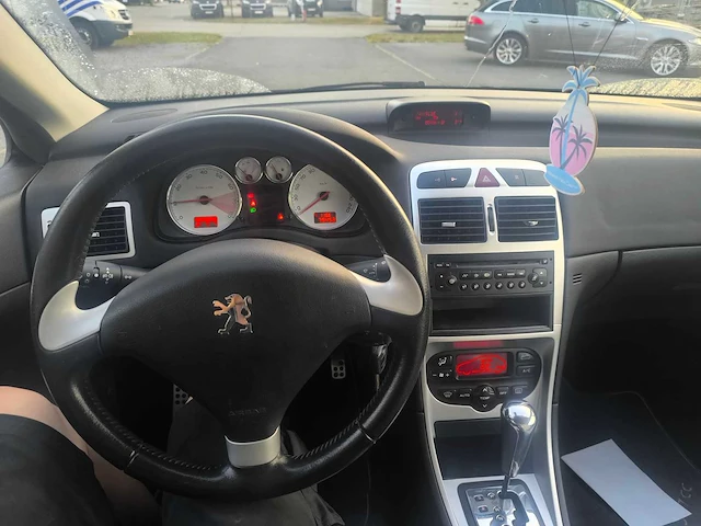 2005 peugeot 307 cc benzine automaat - afbeelding 11 van  23