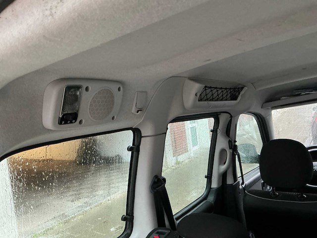 2005 peugeot partner personenauto - afbeelding 10 van  20