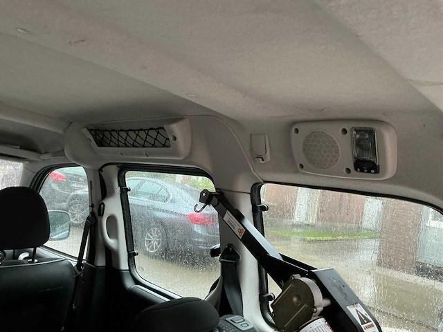 2005 peugeot partner personenauto - afbeelding 11 van  20