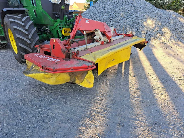 2005 pottinger novacat 306 frontmaaier met kneuzer - afbeelding 1 van  4