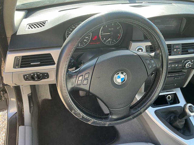 2006 bmw 320d personenauto - afbeelding 18 van  48