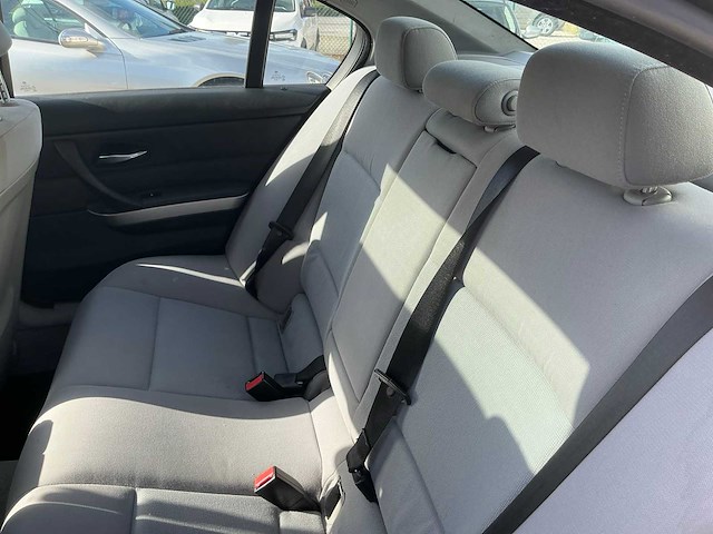 2006 bmw 320d personenauto - afbeelding 25 van  48