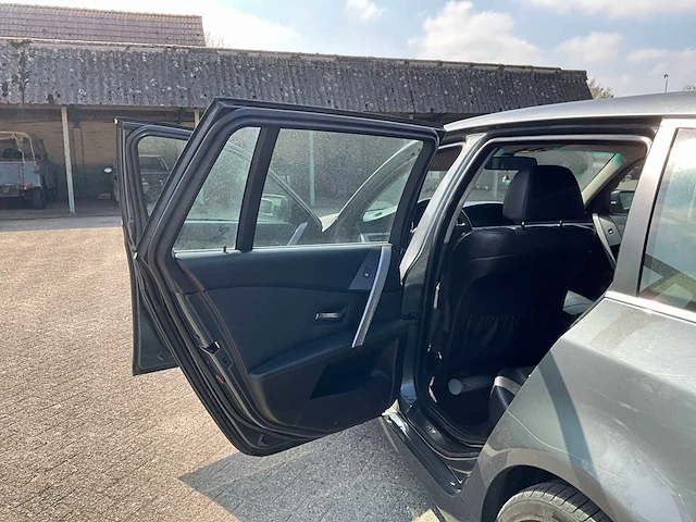2006 bmw 530xdrive personenauto - afbeelding 28 van  44
