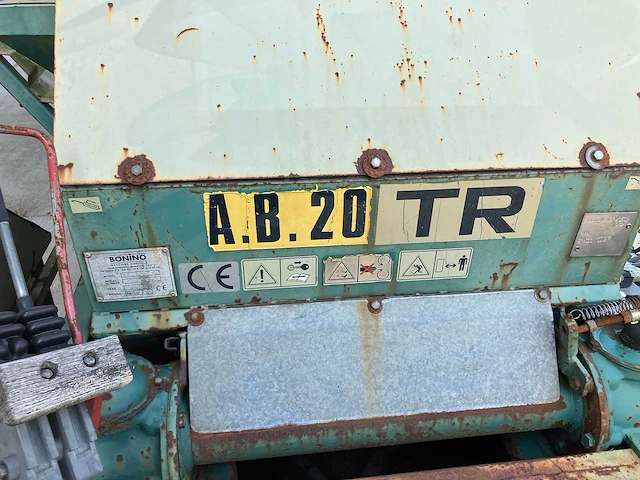 2006 bonino ab20tr zelfladende maai-opraapwagen - afbeelding 11 van  19