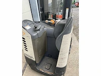 2006 crown rr5220-35 reach truck - afbeelding 5 van  10