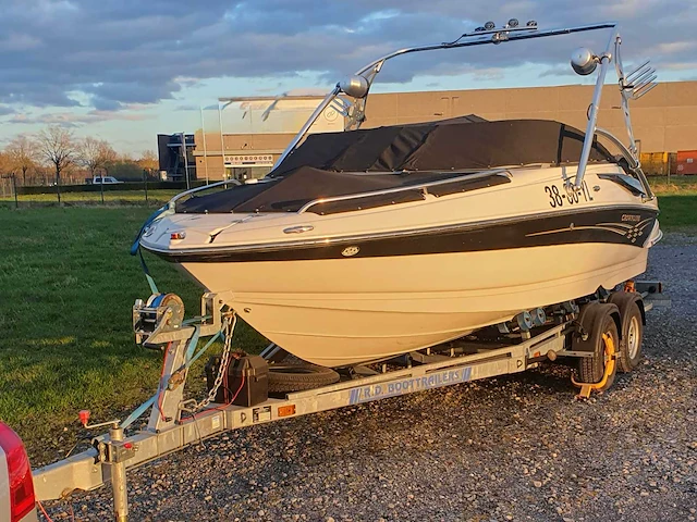 2006 crownline 200ls snelle motorboot - afbeelding 1 van  45