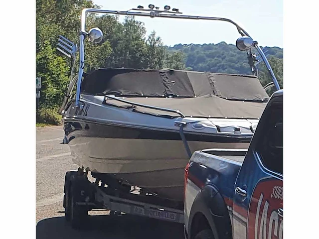 2006 crownline 200ls snelle motorboot - afbeelding 26 van  45