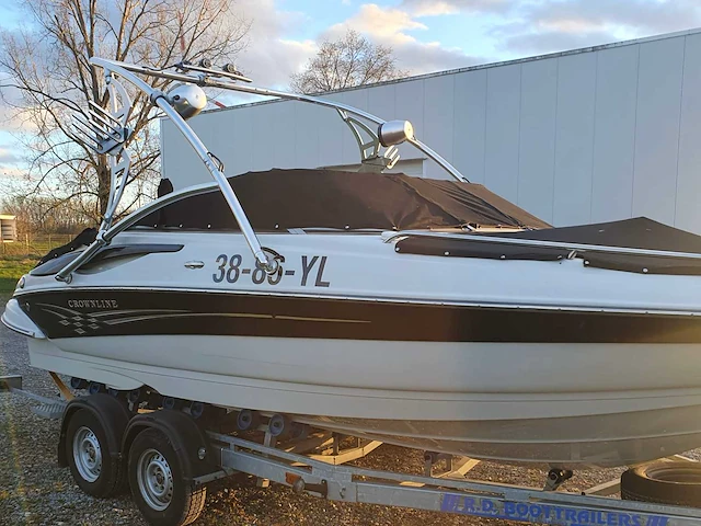 2006 crownline 200ls snelle motorboot - afbeelding 41 van  45