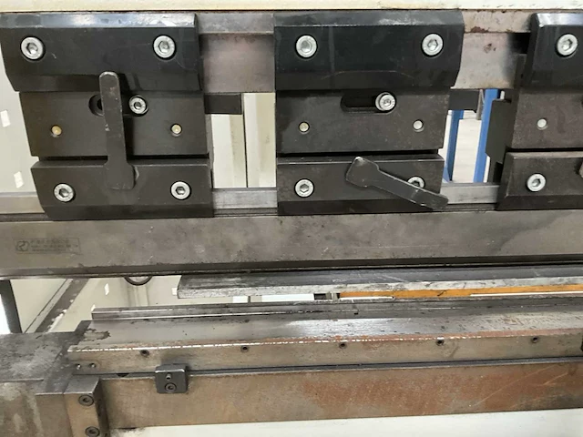 2006 ermak cnchap 3160 cnc kantbank - afbeelding 3 van  24