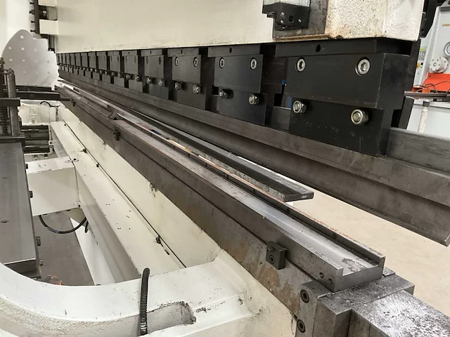 2006 ermak cnchap 3160 cnc kantbank - afbeelding 11 van  24
